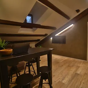 Moscova Attic Near Duomo , Milão Itália